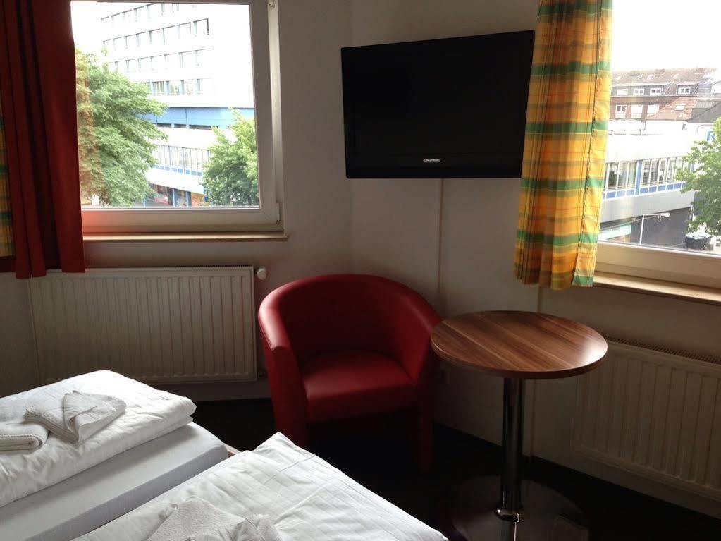 Hotel Goldener Hahn Duisburg Kültér fotó